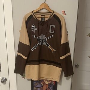 Star Wars The Mandalorian Din Djarin Hockey Jersey, Brown and Cream